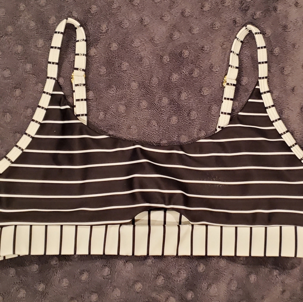 California Kisses Dance top